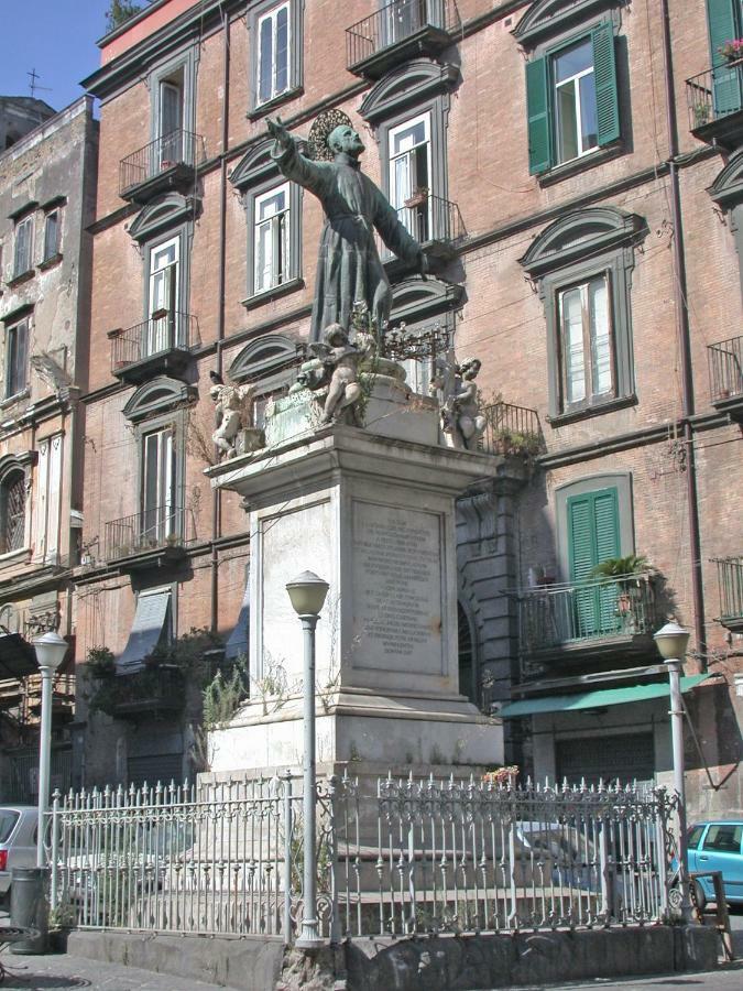 Ginevra'S Apartment Neapel Exterior foto
